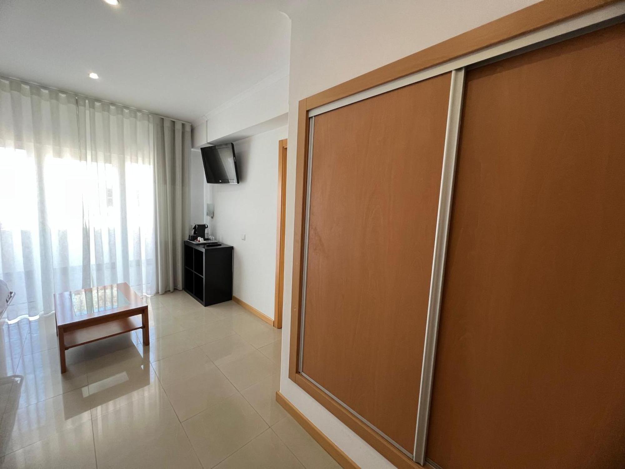 Be One - By Mhmb Hospitality Hotel
